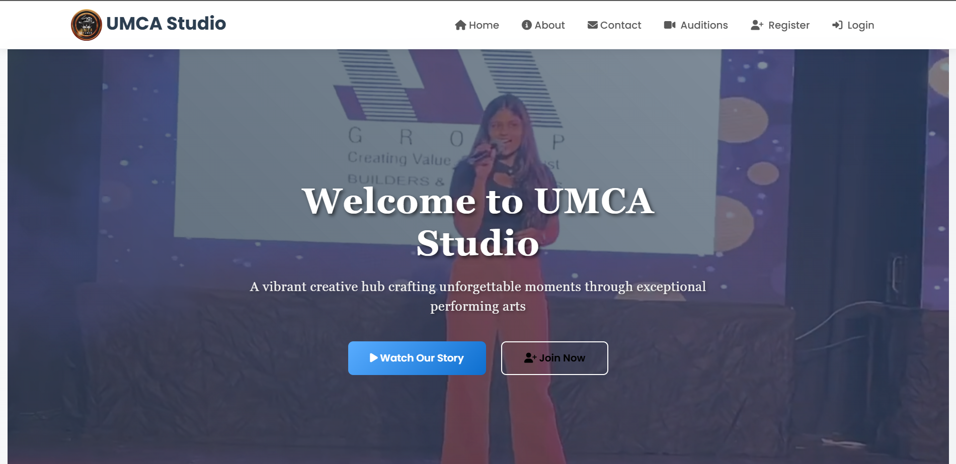 web developer in Kanpur working on a project